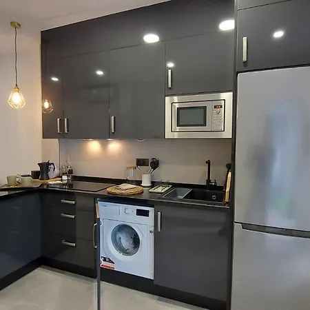 Rent4 Apartment *